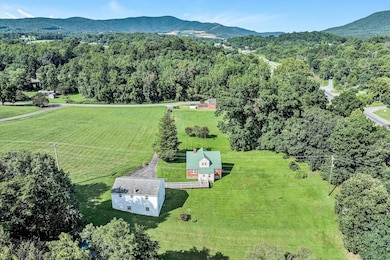 77 Mountain Pass Rd, Blue Ridge, VA 24064 - photo 4