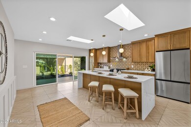 1540 E Cheery Lynn Rd, Phoenix, AZ 85014 - photo 7