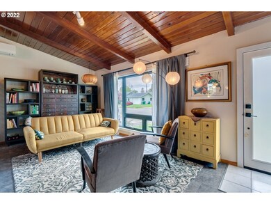 1110 E 7th St, Newberg, OR 97132 - photo 7