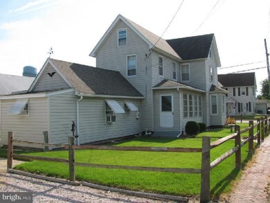 211 Hanley St, Harrington, DE 19952 - photo 2