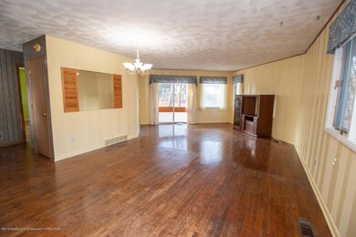 1039 Maycroft Rd, Lansing, MI 48917 - photo 7