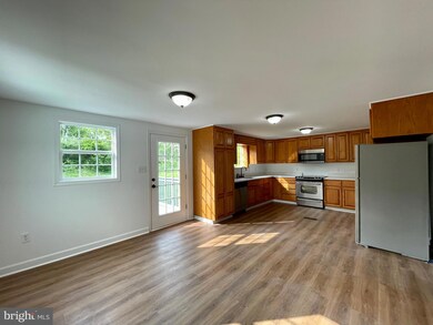 3617 Goldmiller Rd, Bunker Hill, WV 25413 - photo 7