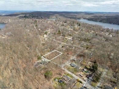 222 Acabonack Rd, Highland Lakes, NJ 07422 - photo 3