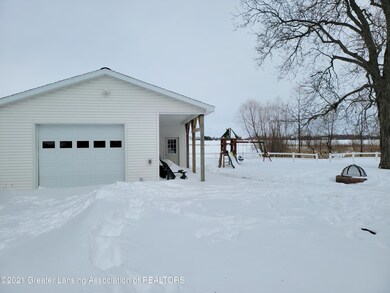 Pole barn