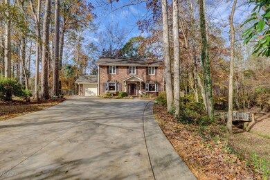 307 Nottingham Rd, Jacksonville, NC 28546 - photo 2