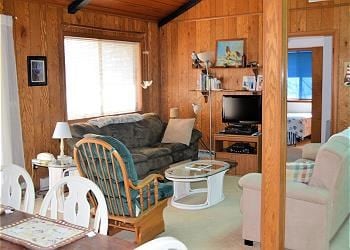 5323 N Hibiscus Dr, Chincoteague Island, VA 23336 - photo 2