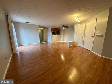 823 Stratford Way unit L, Frederick, MD 21701 - photo 4