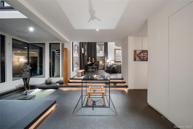 7 Folie Ct, Manhasset, NY 11030 - photo 4