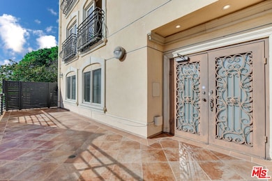 918 S Wooster St unit 1, Los Angeles, CA 90035 - photo 3