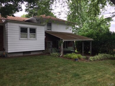 Covered patio to the right