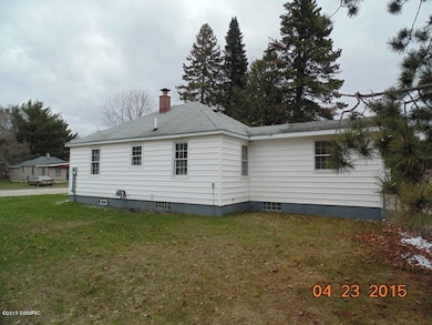 14637 Louhi St, Kaleva, MI 49645 - photo 2