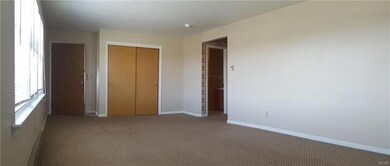 345 Diamond St unit 2S, Slatington, PA 18080 - photo 3