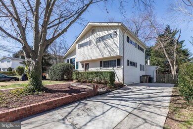 7007 Lemay Rd, Rockville, MD 20851 - photo 3