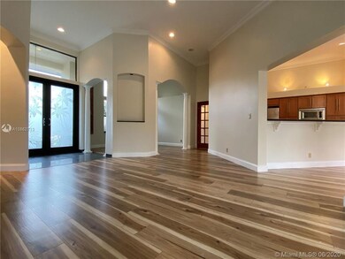 1091 Deerwood Ln, Weston, FL 33326 - photo 4