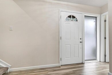 221 Braeshire Dr unit B, Ballwin, MO 63021 - photo 2