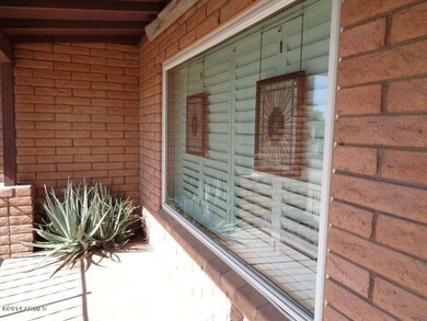 2209 S Las Flores-Charming front window