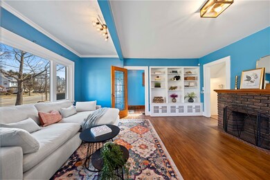 Built ins and leaded glass