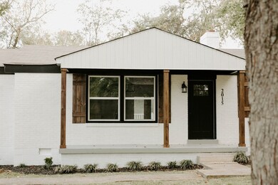 2015 Westwood Dr, Columbia, TN 38401 - photo 2