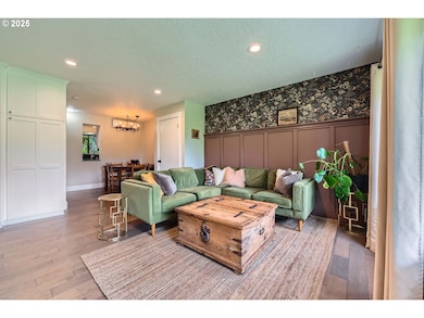 Living Room/Dining Room