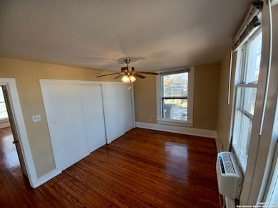 124 W Mistletoe Ave unit 3, San Antonio, TX 78212 - photo 7