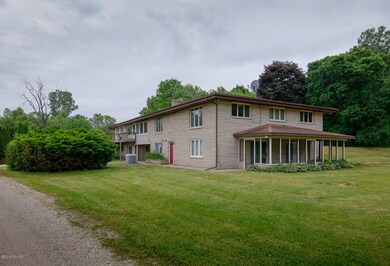 117 4th St, Plainwell, MI 49080 - photo 3