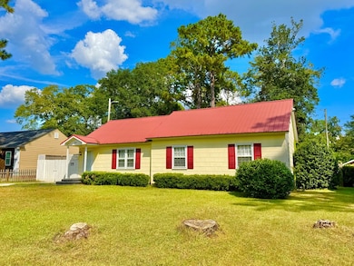 1159 6th St SW, Moultrie, GA 31768 - photo 3