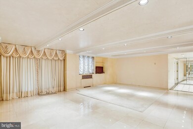 Westlake Towers unit 111, Bethesda, MD 20817 - photo 2