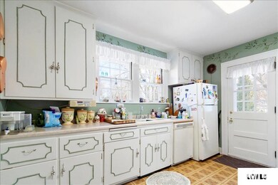 220 Peoria St, Lincoln, IL 62656 - photo 7