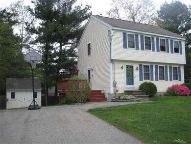 9 Emery St, Merrimac, MA 01860 - photo 2