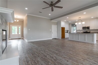 4450 Hathern Dr, Pineville, LA 71360 - photo 5