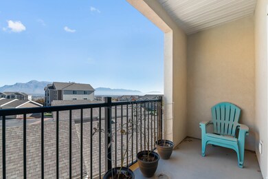 186 W Springview Dr, Saratoga Springs, UT 84045 - photo 4