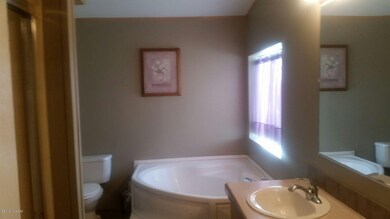 6096 E Window Ridge ln mstr ba painted