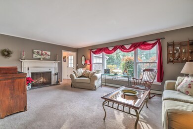 006_LIVING ROOM