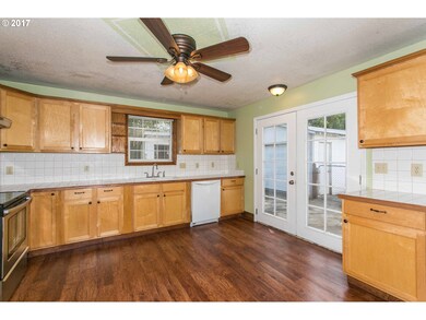 3024 19th Ave, Forest Grove, OR 97116 - photo 7