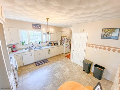 16 Heath St unit 3, Somerville, MA 02145 - photo 3