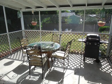 1460 Benjamin Ave NE, Grand Rapids, MI 49505 - photo 7