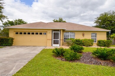 207 Mossrosse St, Fort Myers, FL 33913 - photo 2