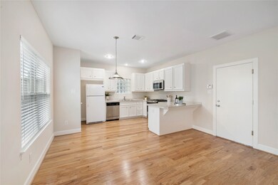 3732 Main Poplar Dr, Houston, TX 77025 - photo 7