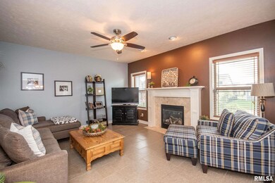 2608 W Sesame St, Dunlap, IL 61525 - photo 7