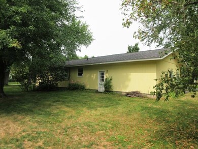 1710 4th Ave N, Menomonie, WI 54751 - photo 3