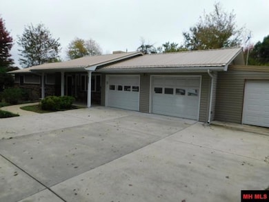 924 E 1st St, Mountain Home, AR 72653 - photo 3