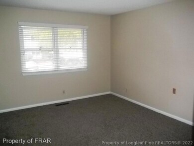 587 Winding Creek Rd, Fayetteville, NC 28305 - photo 6