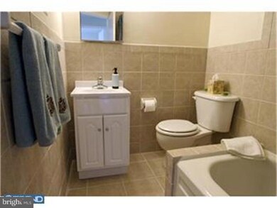 104 W North Ln unit 104-A3, Conshohocken, PA 19428 - photo 5