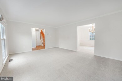 1742 Lockerbie Ln, Vienna, VA 22182 - photo 5