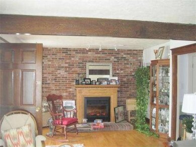 696 Lincoln St, Waltham, MA 02451 - photo 2