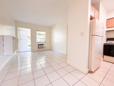 1021 NE 8th Ave unit 8, Delray Beach, FL 33483 - photo 6
