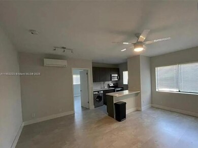 1273 NE 38th St unit 1, Oakland Park, FL 33334 - photo 6