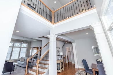 Dramatic 2 Story Foyer