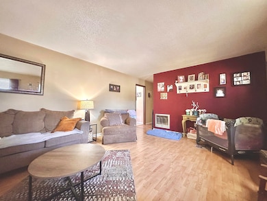 102 Clint Warren St NE, Hanceville, AL 35077 - photo 4