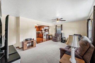 3021 Bel Aire Rd, Des Moines, IA 50310 - photo 3